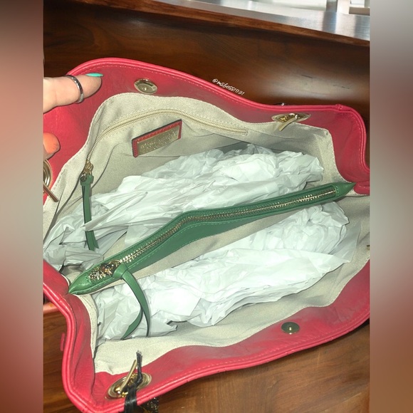 VALENTINO by Mario Valentino RARE Luisa Diamond Tote in Red/Green NWT - Picture 8 of 8